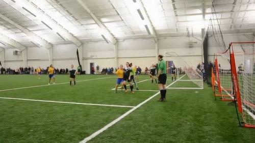 台球裁判吃瓜,赛场瞬间变喜剧现场